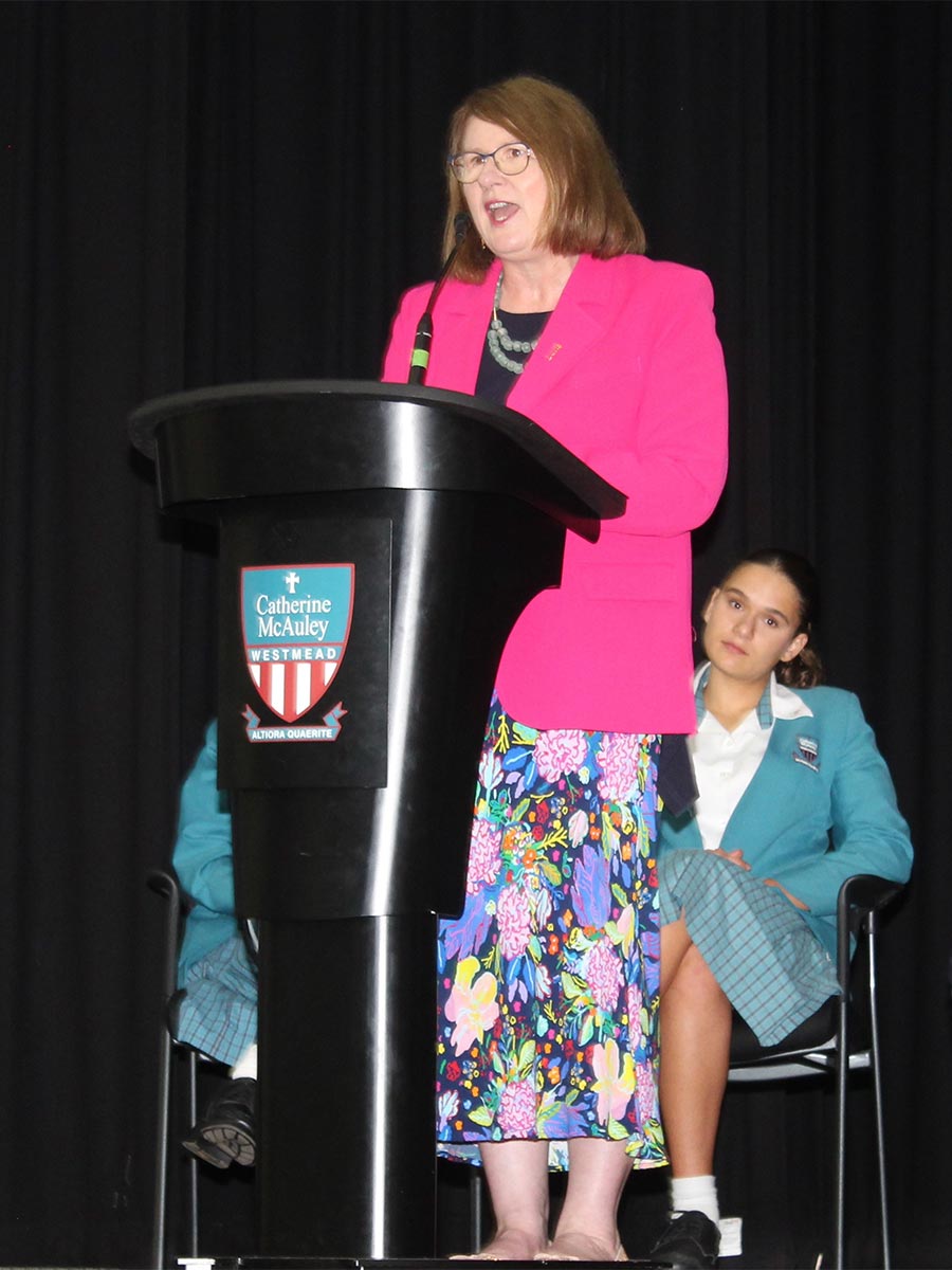 Ms Donna Davis MP speaking at the IWD assembly