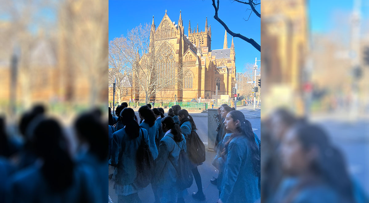 Years 9 and 10 Visual Arts students visited the Archibald, Wynne and Sulman exhibition at the Art Gallery of NSW.