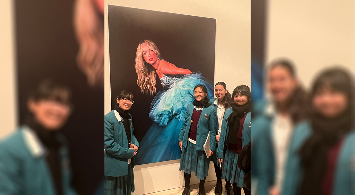 Years 9 and 10 Visual Arts students visited the Archibald, Wynne and Sulman exhibition at the Art Gallery of NSW.