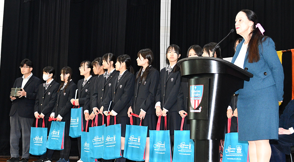 The visiting students were presented with a tote bag of small Catherine McAuley mementos.