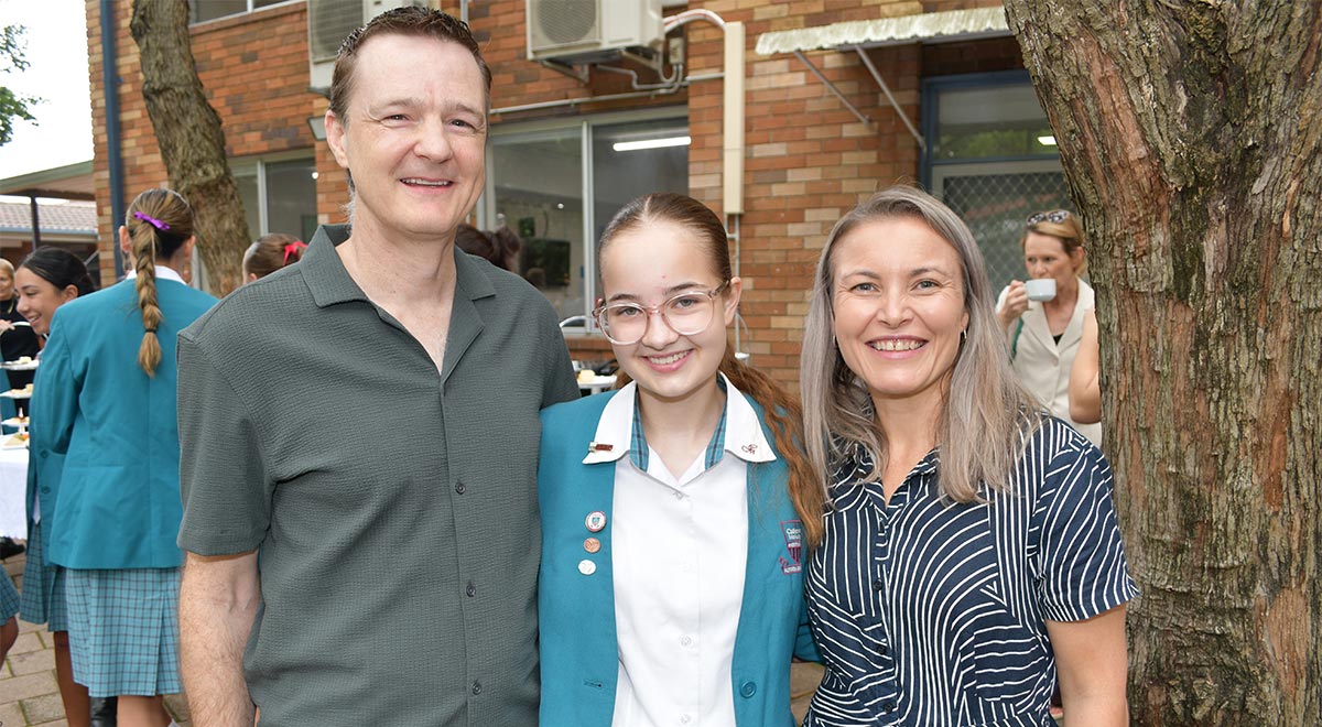  Student Zoe K. with her proud parents