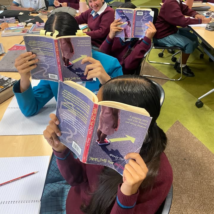 571904604499888_1480395943650745-1