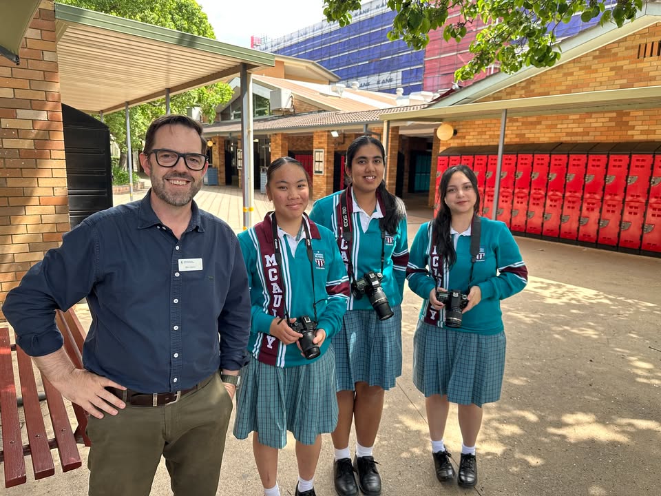 571904604499888_1482111370145869-1