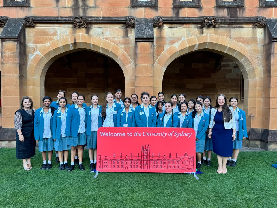 571904604499888_1488554889501517-1