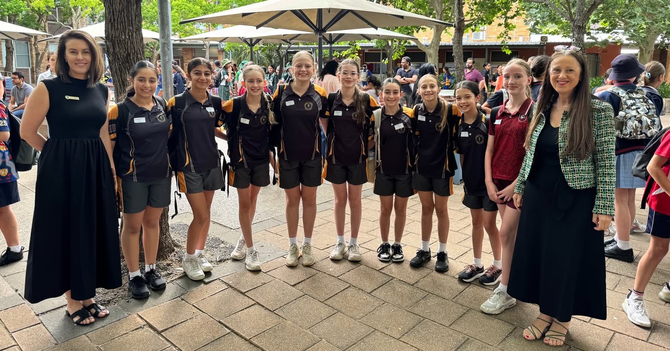 571904604499888_1489345882755751-1