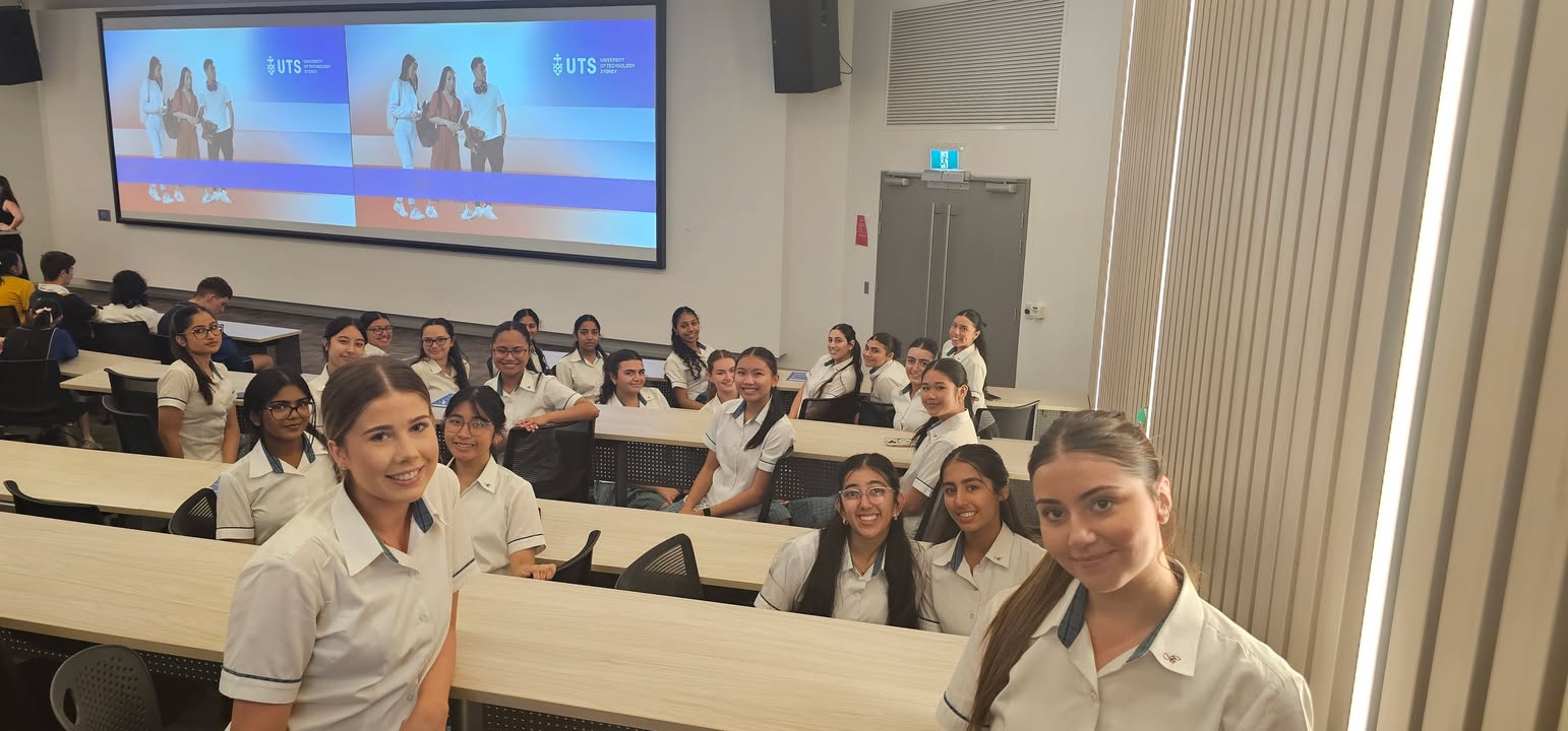 571904604499888_1493469285676744-1