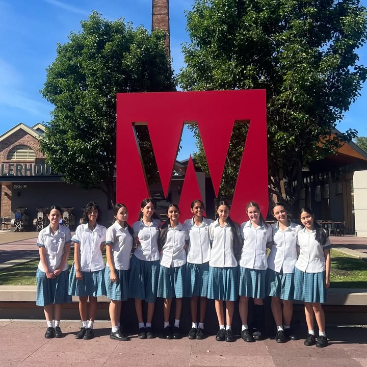 571904604499888_1494229838934022-1