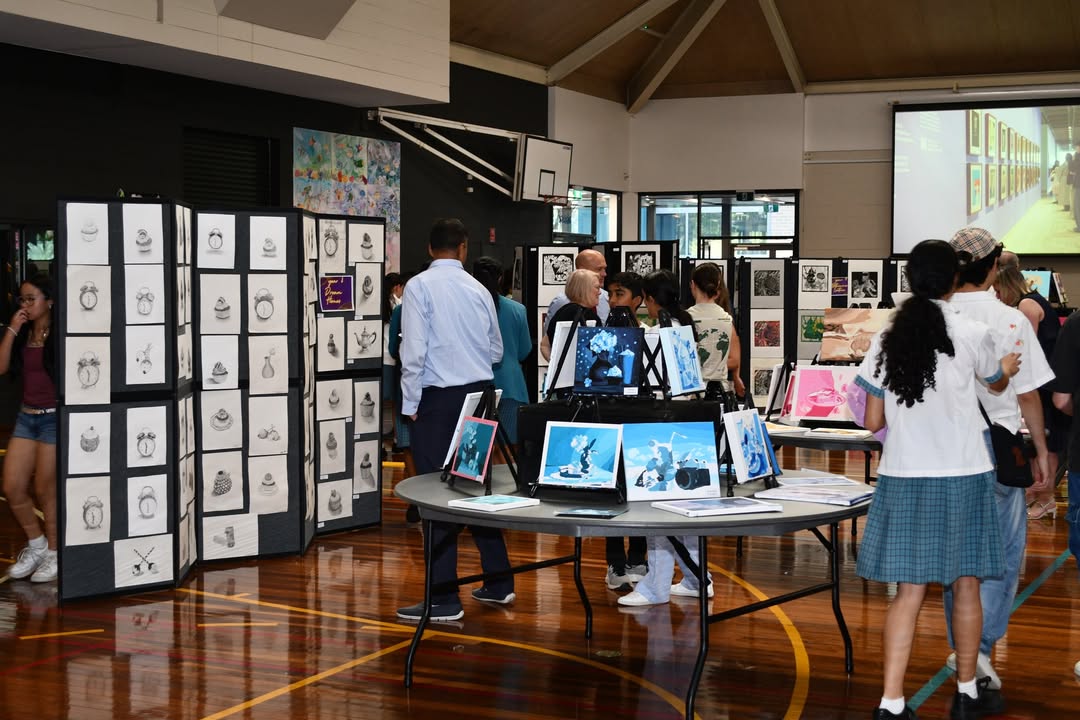 571904604499888_1499903341700005-1