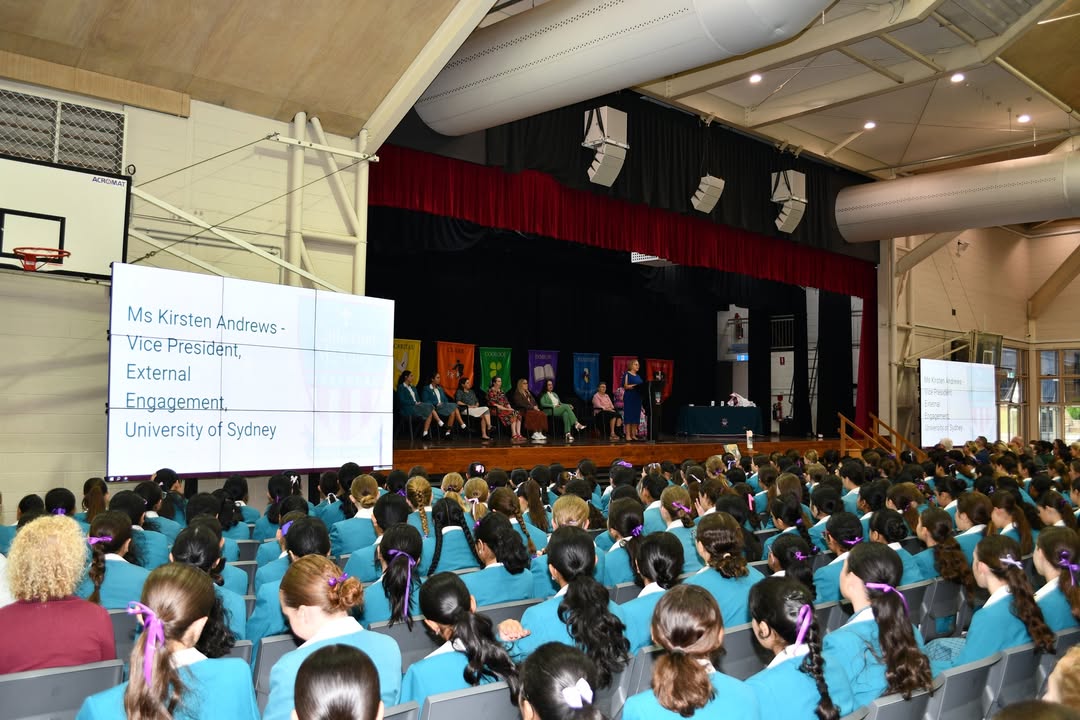 571904604499888_1580310863659252-1