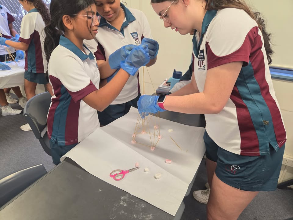 571904604499888_1581092486914423-1