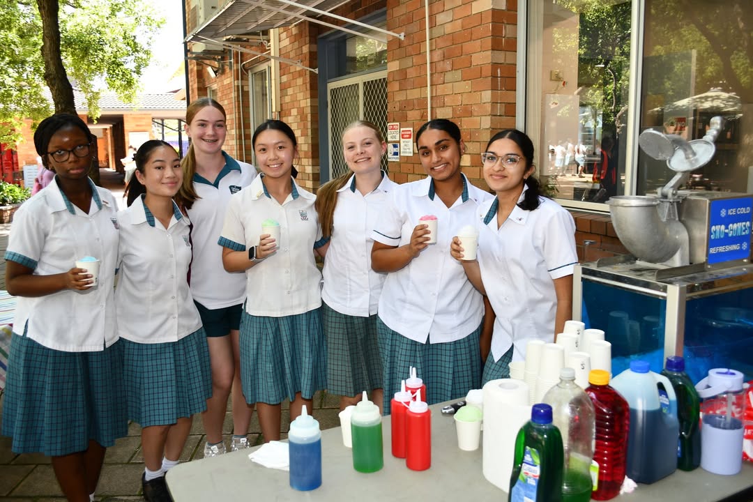 571904604499888_1587442766279395-1