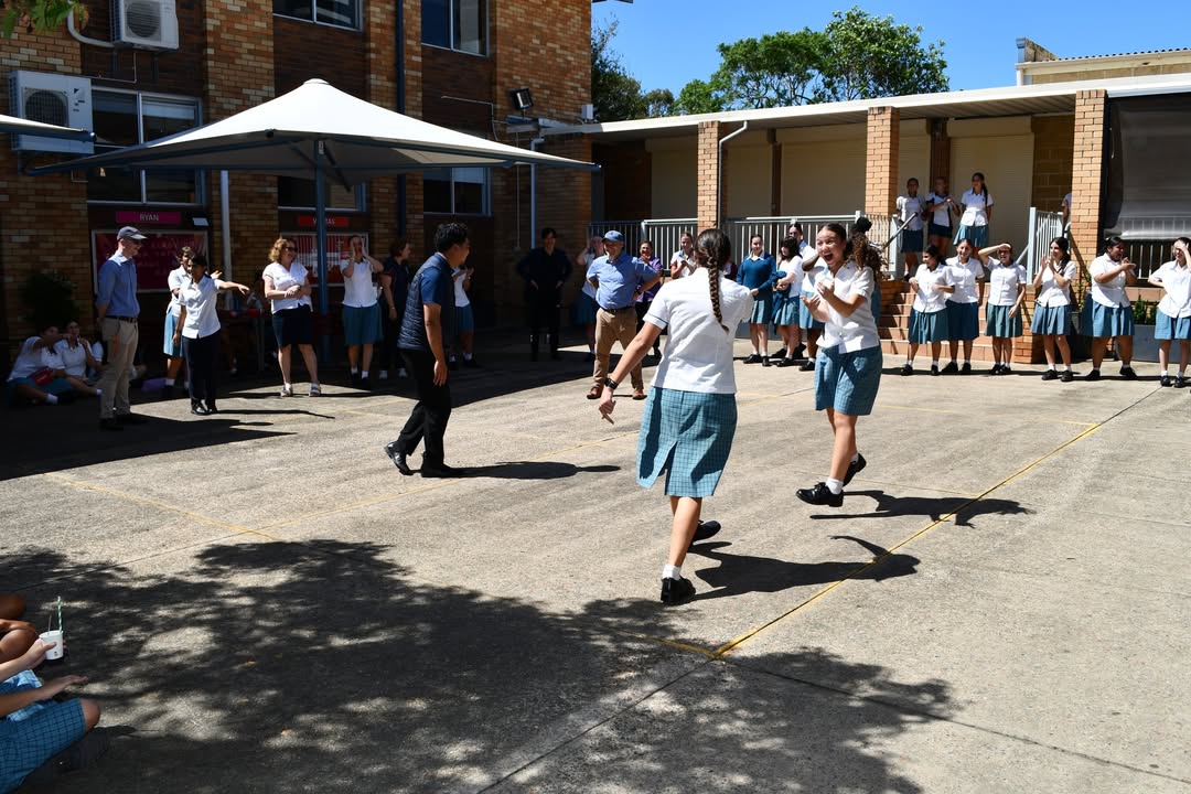 571904604499888_1588250416198630-1