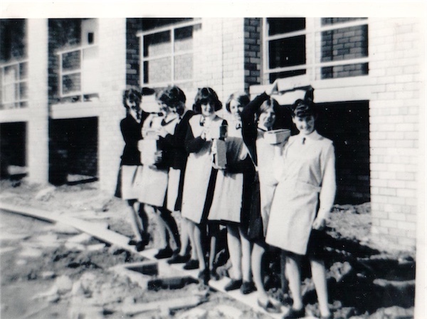 571904604499888_1599723185051353-1