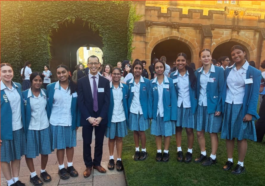 571904604499888_1628846625472342-1