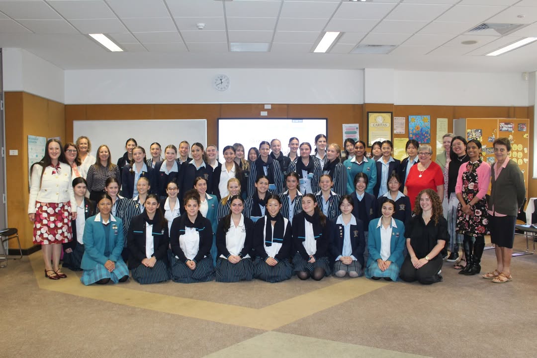 571904604499888_1626997425657262-1